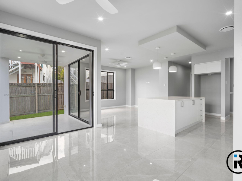 7 Pond Street, Mount Gravatt East, QLD 4122 Australia