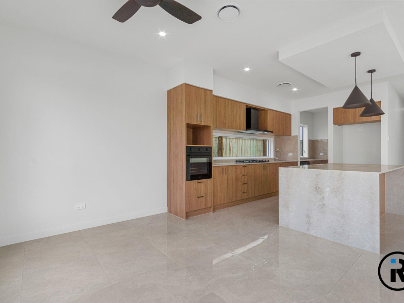 7A Pond Street, Mount Gravatt East, QLD 4122 Australia