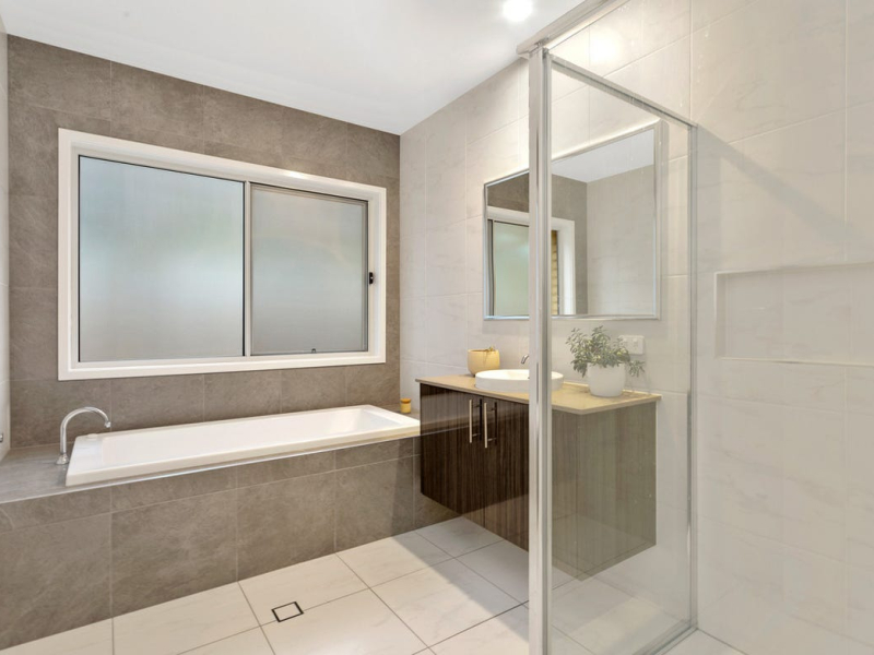 21 Naren Street, Spring Mountain, QLD 4300