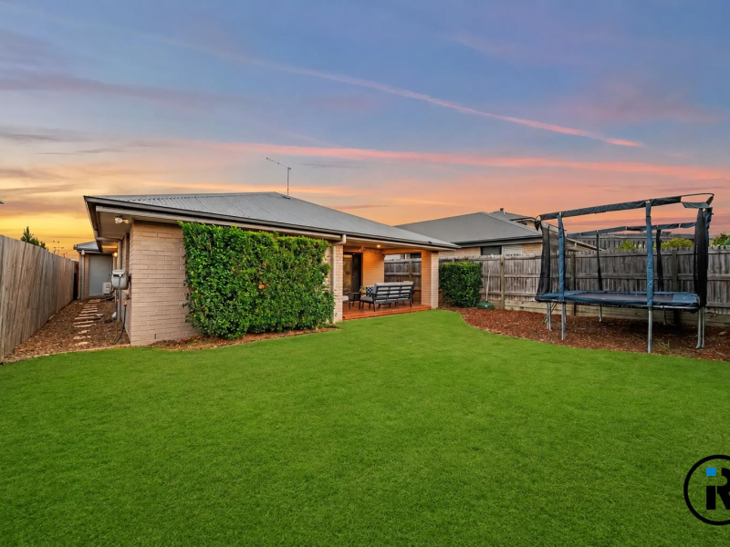 6 Barakula Street, South Ripley, QLD 4306