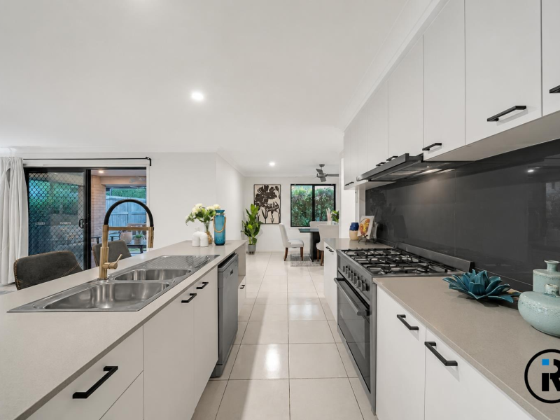 6 Barakula Street, South Ripley, QLD 4306