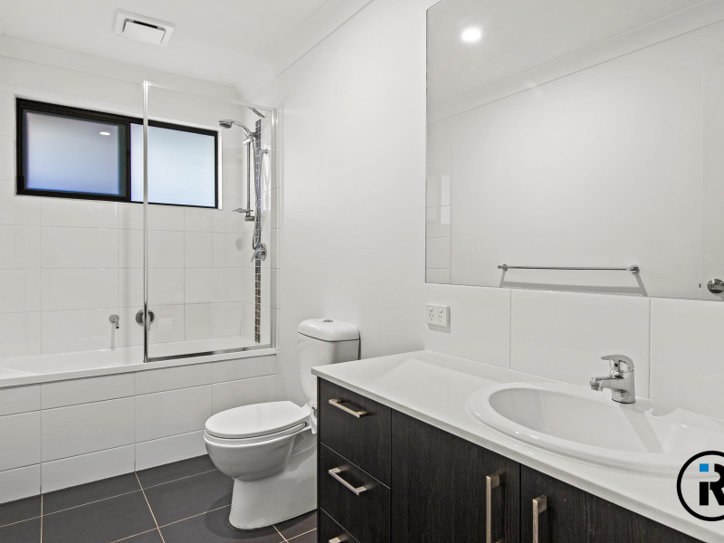 12A Hamersley Street, Pimpama, QLD 4209 Australia