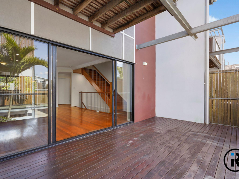 8/9 Talbot Street, Coorparoo, QLD 4151