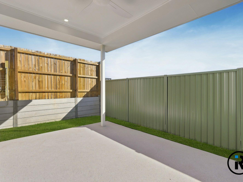 2/38 Somerville Circuit, Park Ridge, QLD 4125 Australia