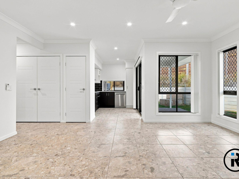 1/9 Isaac Court, Plainland, QLD 4341