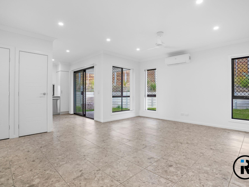 1/9 Isaac Court, Plainland, QLD 4341