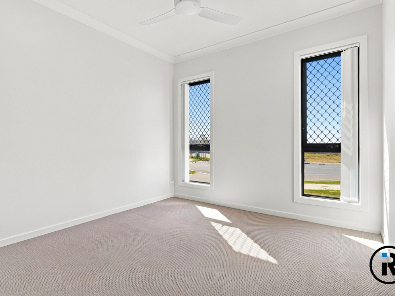 1/9 Isaac Court, Plainland, QLD 4341