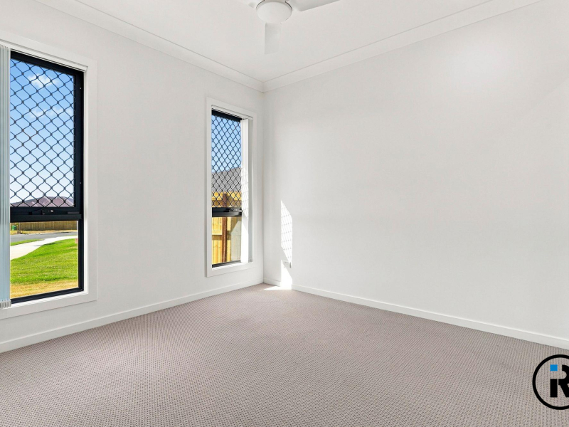 1/9 Isaac Court, Plainland, QLD 4341