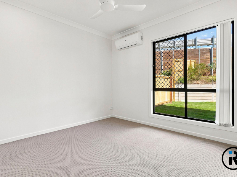 2/9 Isaac Court, Plainland, QLD 4341