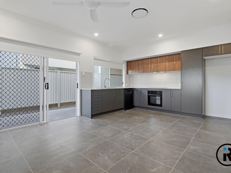 31A Ratnam Road, Redbank Plains, QLD 4301 Australia