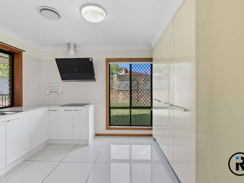 4 Ashwood Court, Sunnybank Hills, QLD 4109 Australia