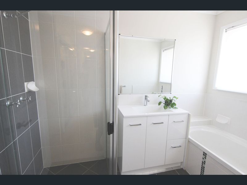 3A McKillop Street, ROTHWELL, QLD 4022 AUS