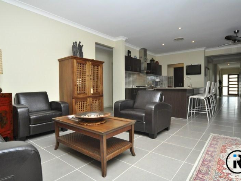 37 Homestead Circuit, Maudsland, QLD 4210