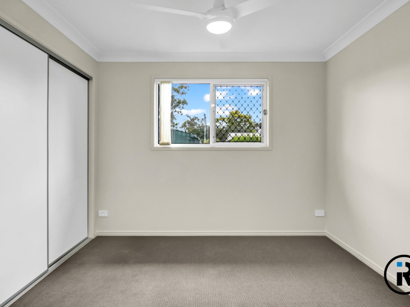 2/18B Ariel Avenue, KINGSTON, QLD 4114 Australia