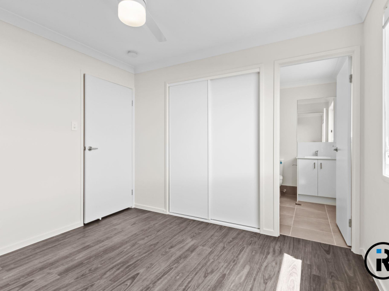 1/14 McClune Street, Logan Reserve, QLD 4133 Australia