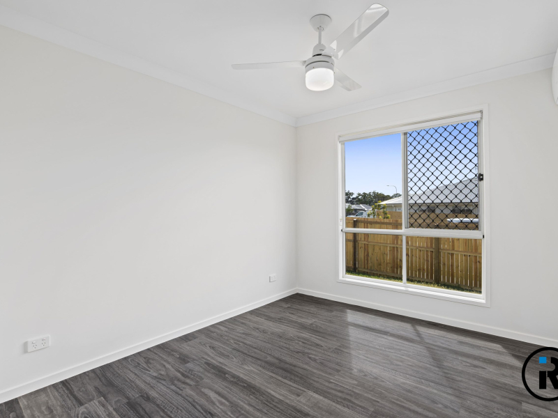 1/5 Hogg St, Logan Reserve, QLD 4133
