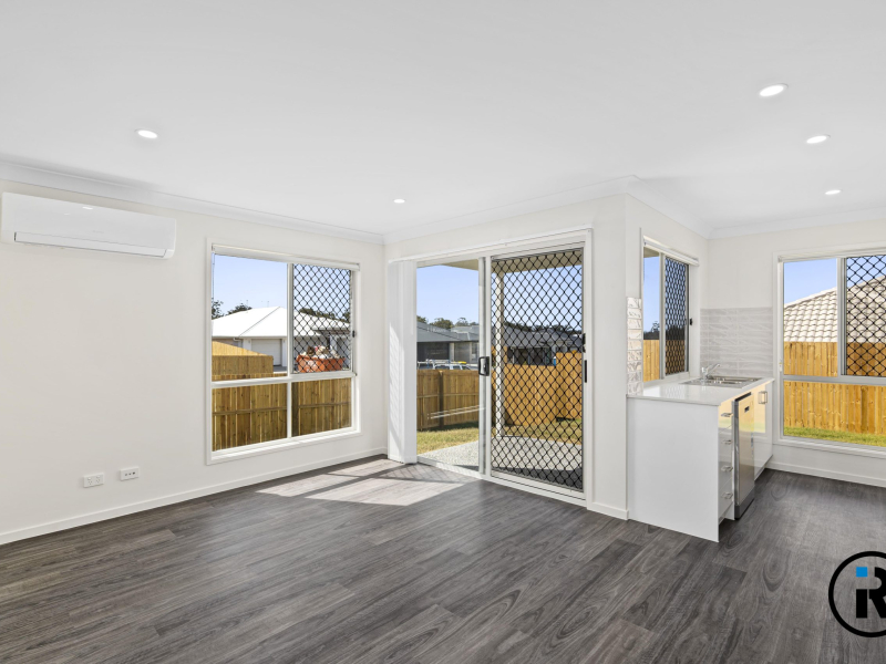 1/5 Hogg St, Logan Reserve, QLD 4133