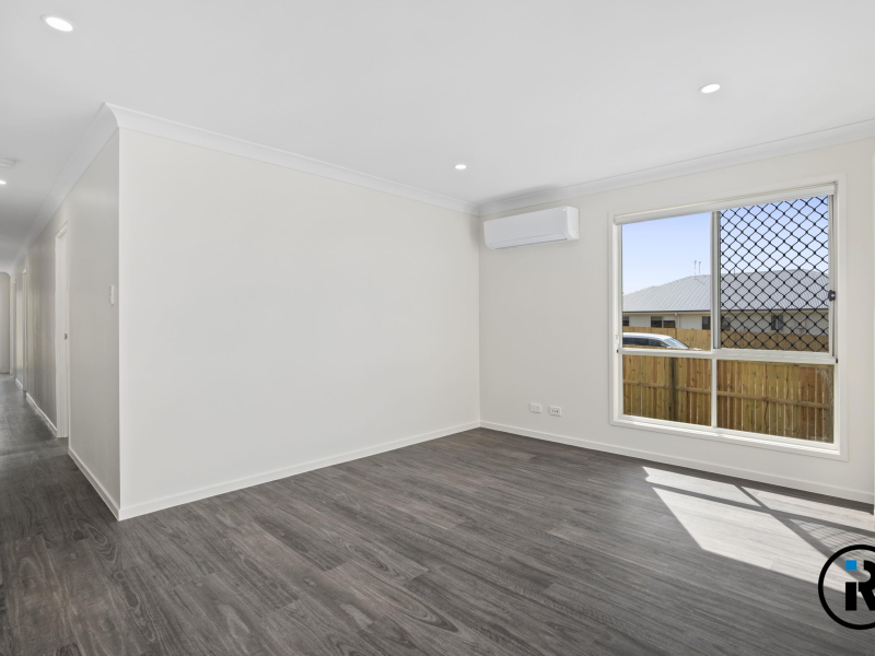 1/5 Hogg St, Logan Reserve, QLD 4133