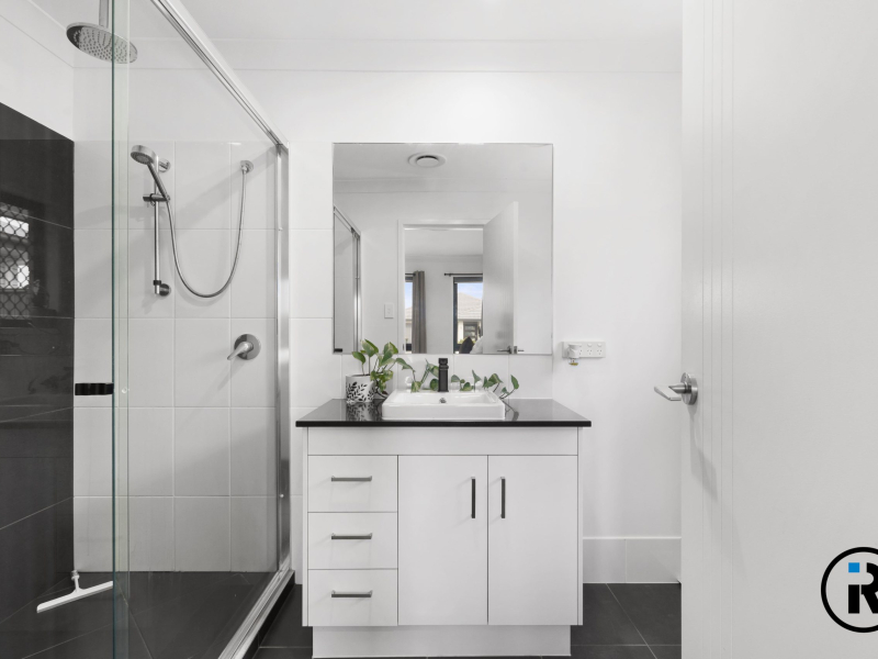 15 Normanby Way, Jimboomba, QLD 4280