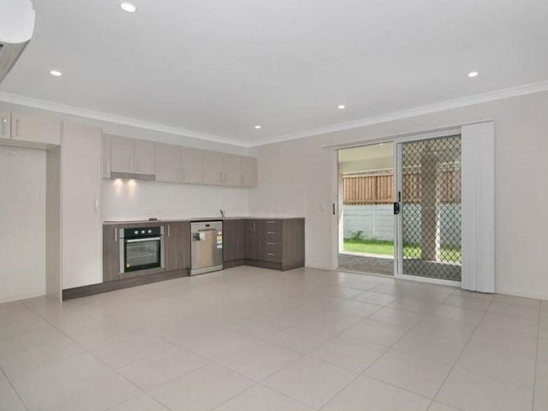 2/80 Tempest Circuit, Redbank Plains, QLD 4301 Australia