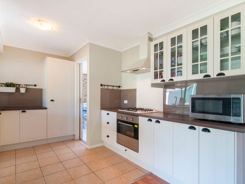 8 Cania Court, MARSDEN, QLD 4132 AUS