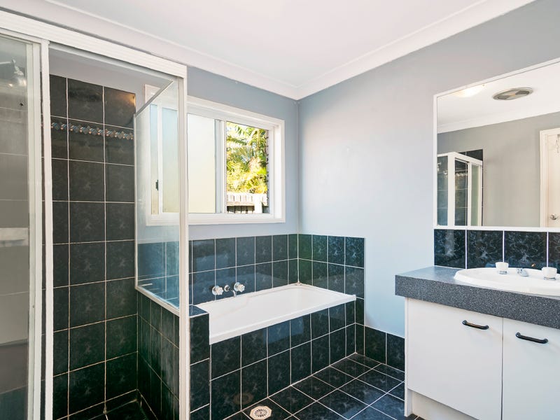 8 Cania Court, MARSDEN, QLD 4132 AUS