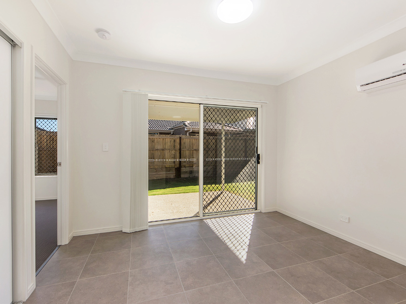 2/9 Barkala Avenue, LOGANLEA, QLD 4131 AUS