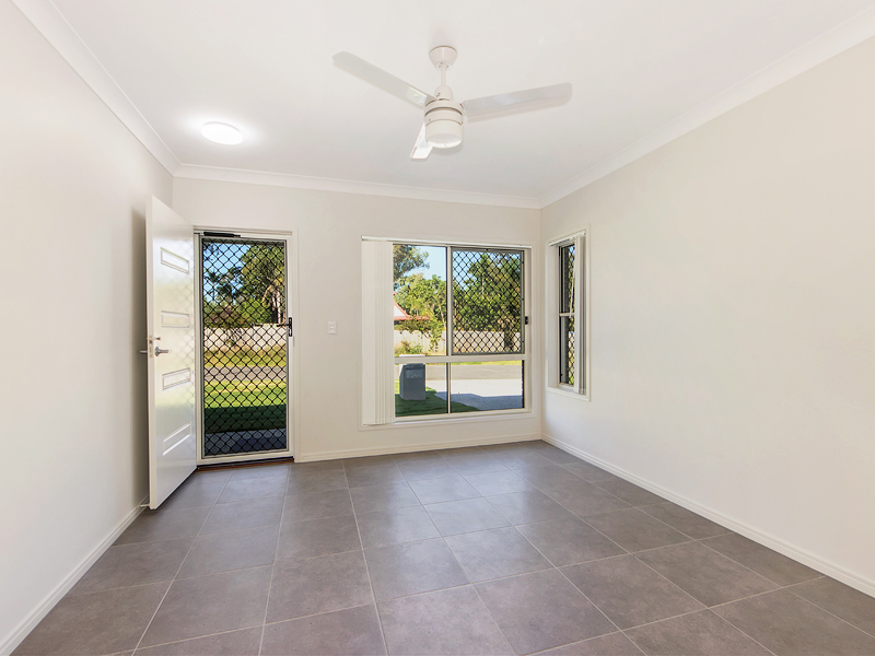 2/9 Barkala Avenue, LOGANLEA, QLD 4131 AUS