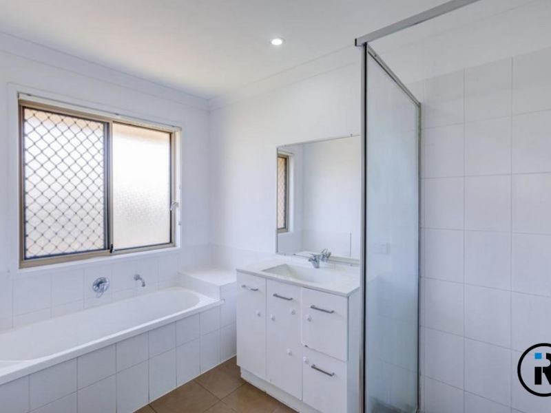 5 Allart Court, Marsden, QLD 4132
