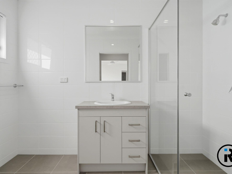 1/2 Isaac Court, Plainland, QLD 4341