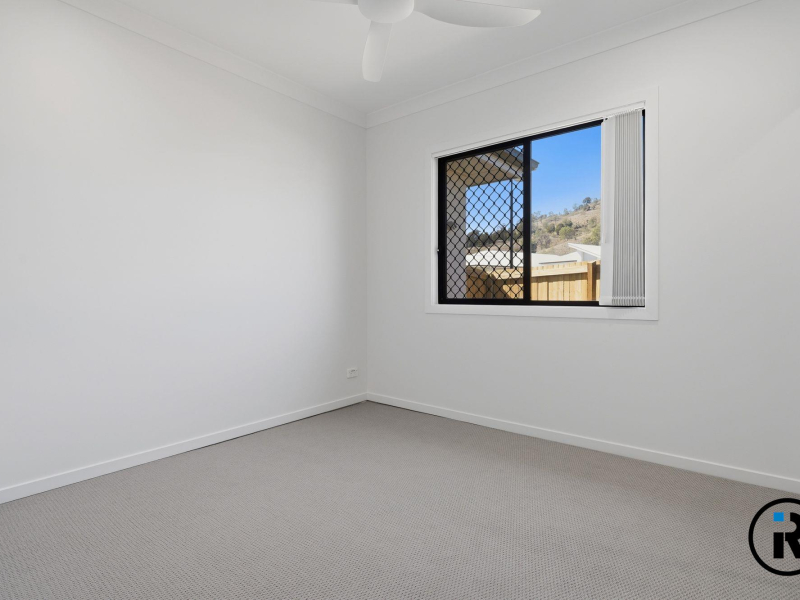 1/2 Isaac Court, Plainland, QLD 4341