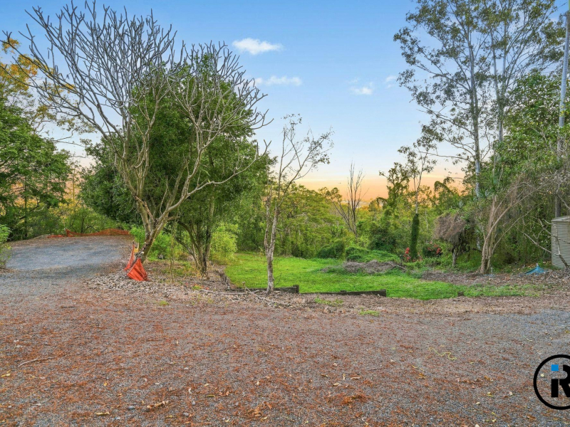 201 Kenmore Road, Kenmore, QLD 4069