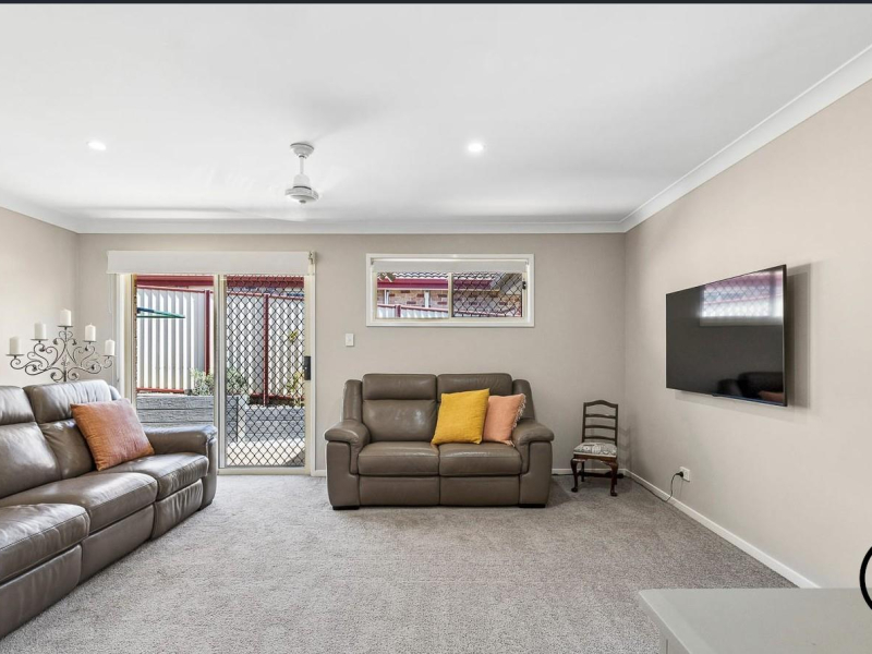 6 Majestic Court, Regents Park, QLD 4118