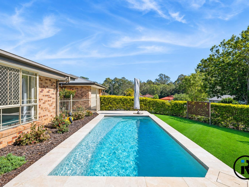 6 Majestic Court, Regents Park, QLD 4118