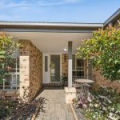 6 Majestic Court, Regents Park, QLD 4118