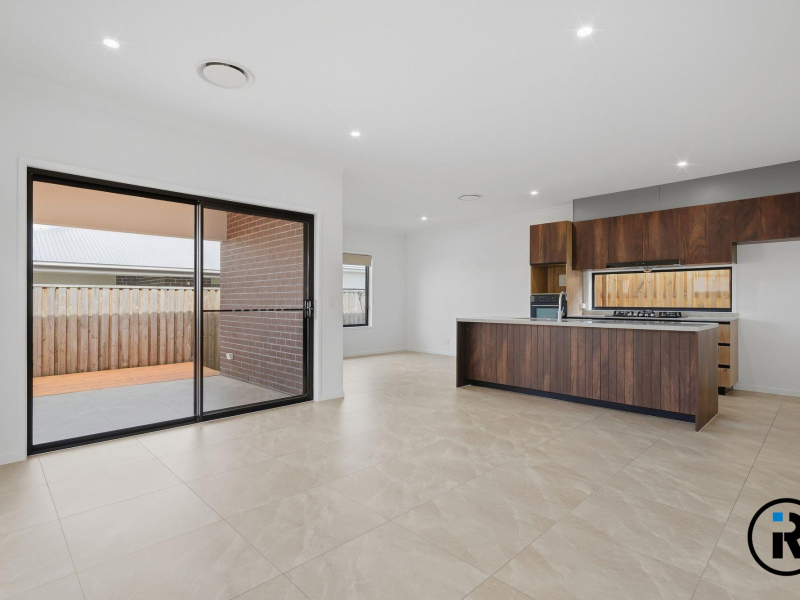 18 Gawler Street, South Ripley, QLD 4306