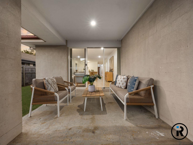 7A Cardena Drive, Augustine Heights, QLD 4300