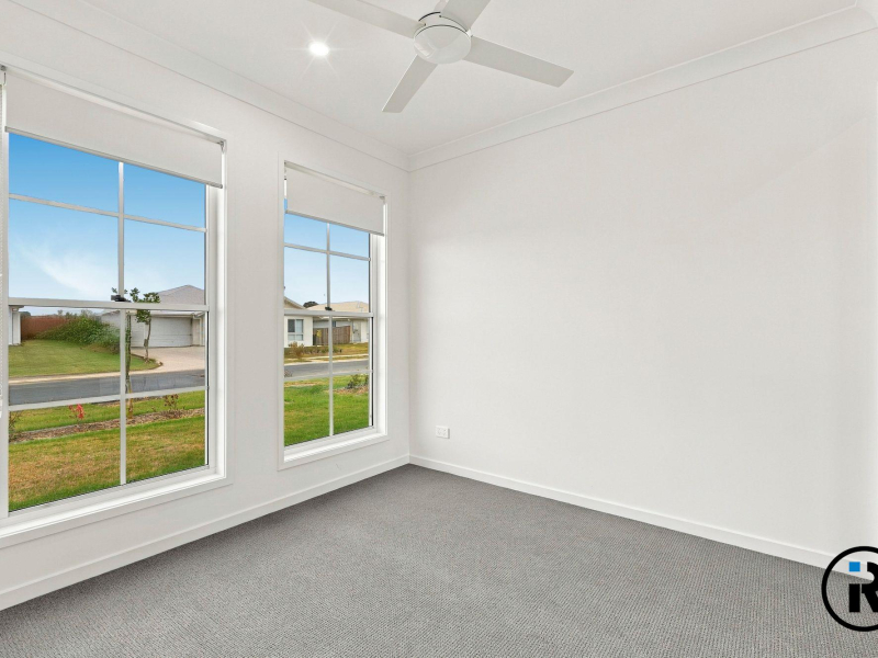 1/37 Mali Way, Logan Village, QLD 4207