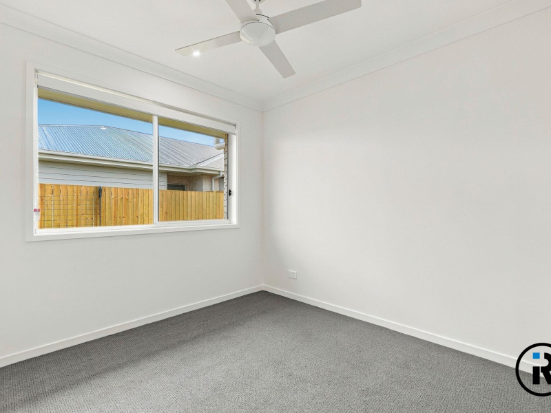 1/37 Mali Way, Logan Village, QLD 4207