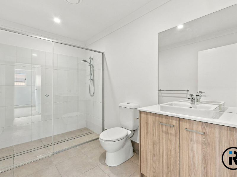 1/37 Mali Way, Logan Village, QLD 4207