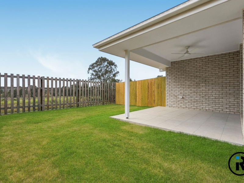 1/37 Mali Way, Logan Village, QLD 4207