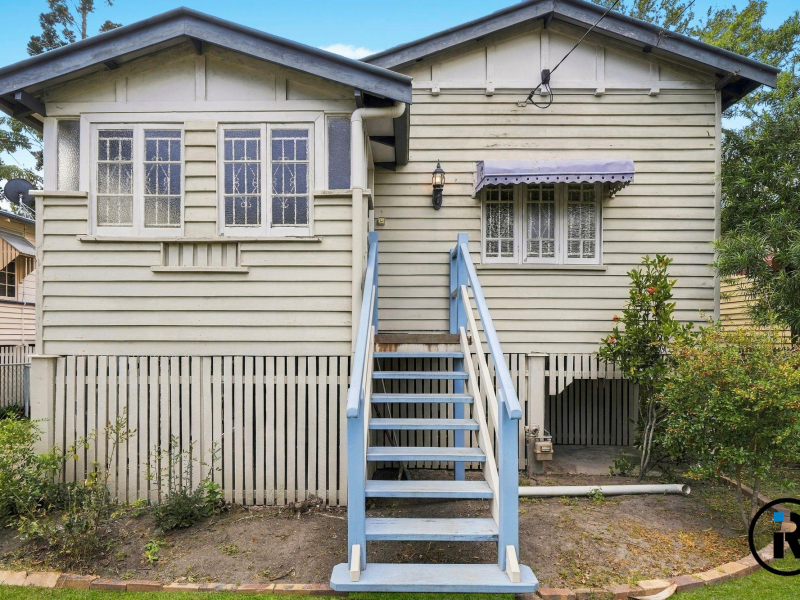 12 Leicester Street, Coorparoo, QLD 4151