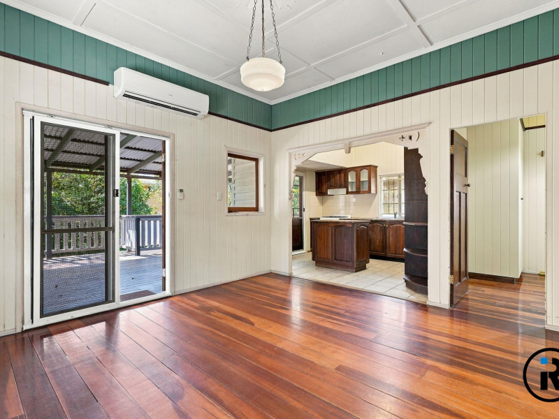 12 Leicester Street, Coorparoo, QLD 4151