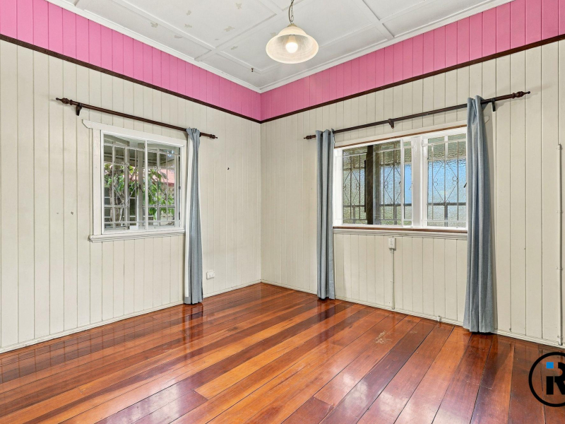 12 Leicester Street, Coorparoo, QLD 4151