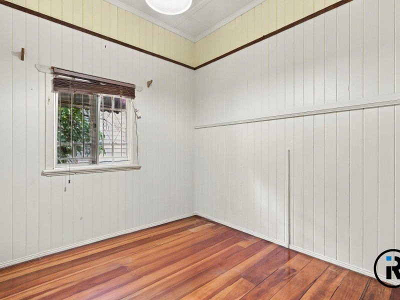 12 Leicester Street, Coorparoo, QLD 4151