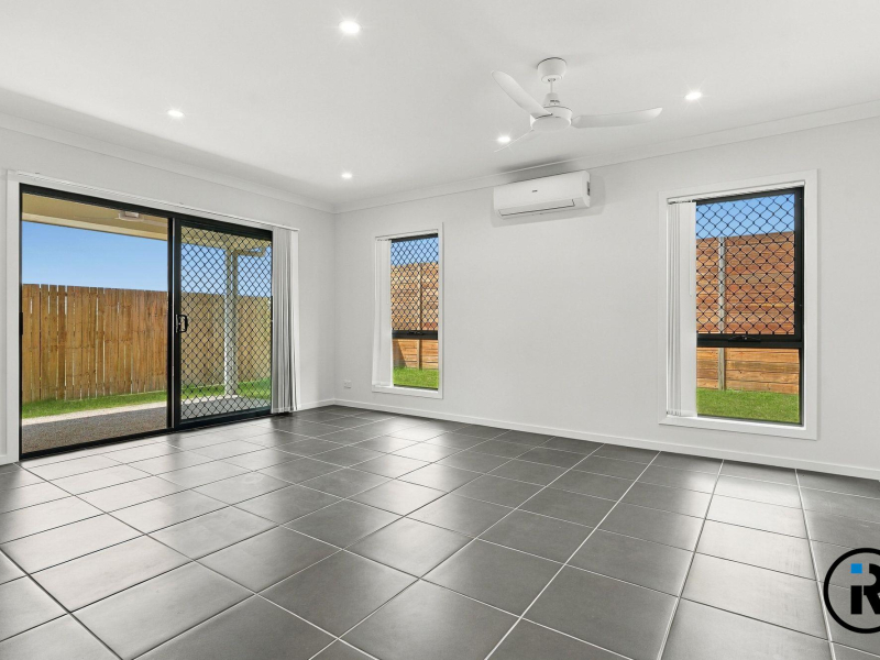 1/78 Barcoo Drive, Plainland, QLD 4341