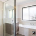 6 Crystalwood Court, FERNVALE, QLD 4306 AUS