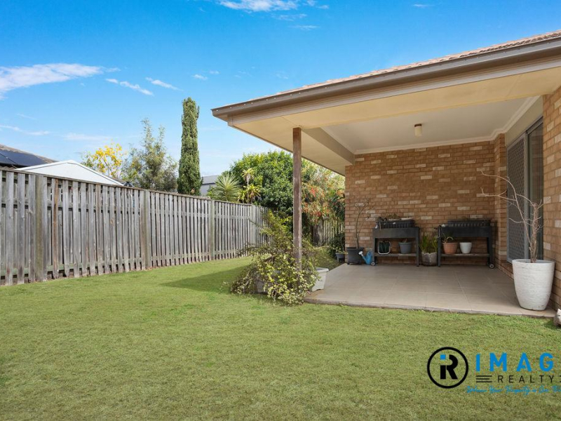 6 Crystalwood Court, FERNVALE, QLD 4306 AUS