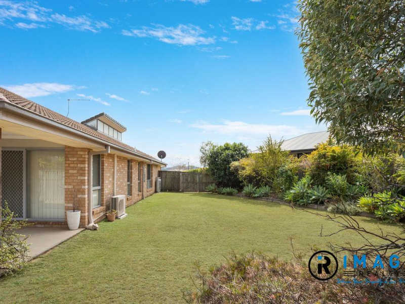 6 Crystalwood Court, FERNVALE, QLD 4306 AUS