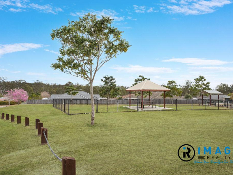 6 Crystalwood Court, FERNVALE, QLD 4306 AUS